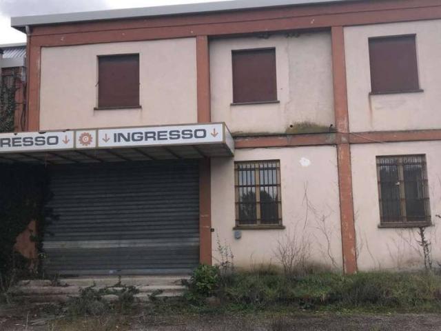 Locale Commerciale in vendita a Orvieto, Umbria
