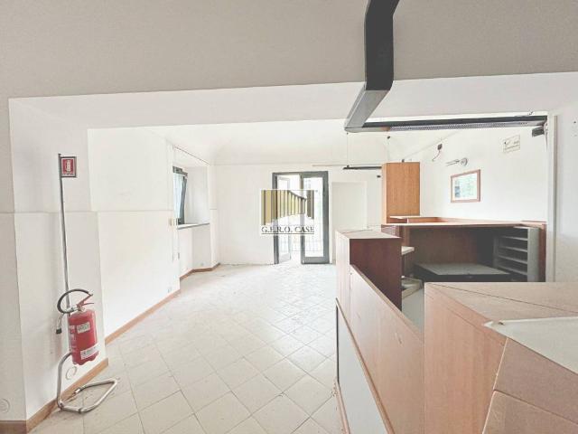 Locale Commerciale in vendita a Orvieto, Umbria