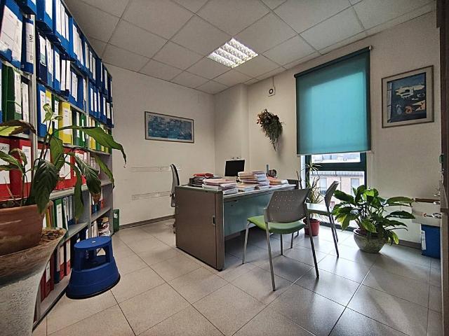 Locale Commerciale in vendita a Orvieto, Umbria