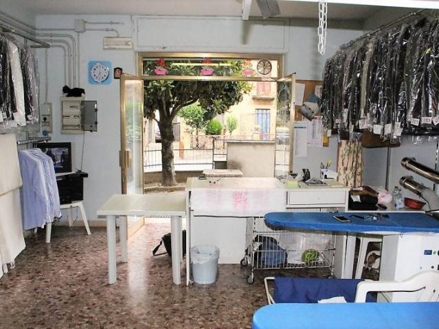 Locale Commerciale in vendita a Sferracavallo, Orvieto