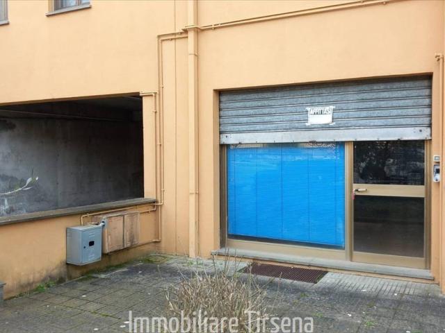 Locale Commerciale in vendita a Sferracavallo, Orvieto