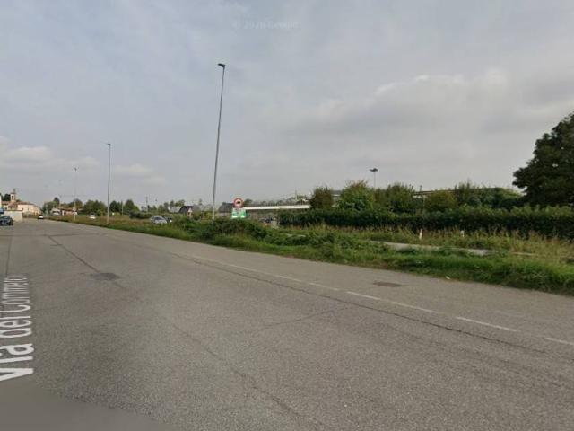 Locale Commerciale in vendita a Unione dei Comuni Bassa Bresciana Occidentale, Orzivecchi