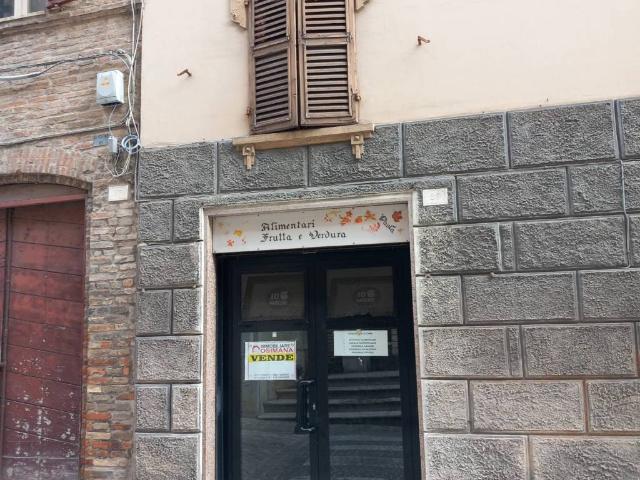 Locale Commerciale in vendita a Borgo San Giacomo, Marche