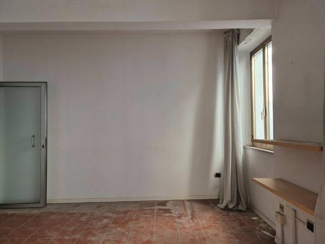 Locale Commerciale in vendita a Borgo San Giacomo, Marche