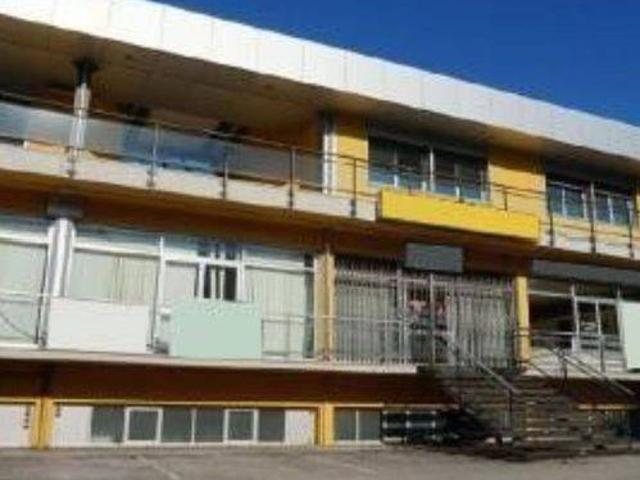 Locale Commerciale in vendita a San Biagio, Marche