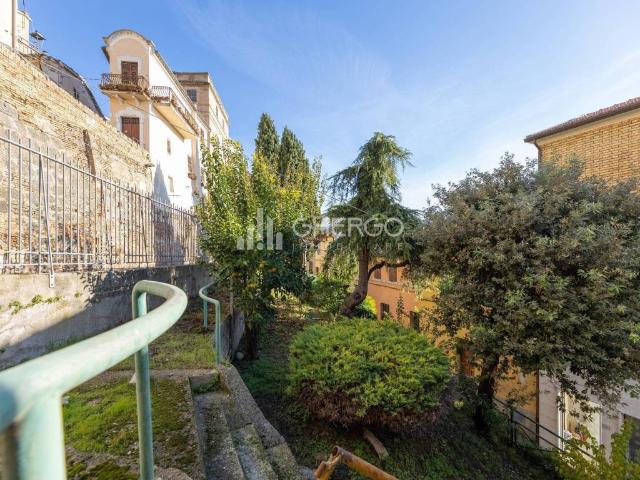 Locale Commerciale in vendita a Borgo San Giacomo, Marche