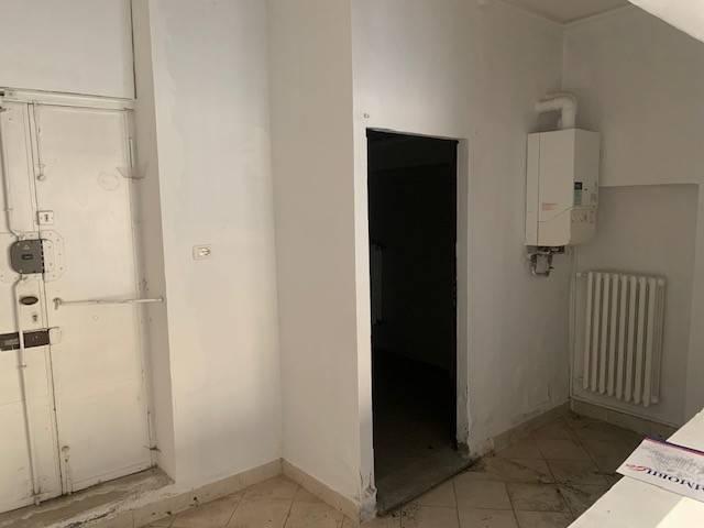Locale Commerciale in vendita a Osio Sotto, Lombardia