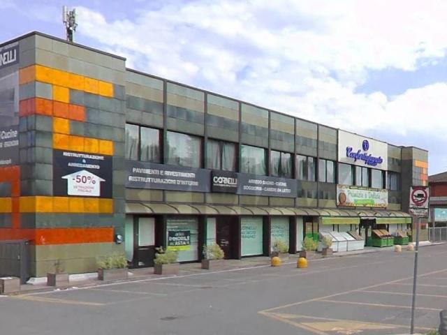 Locale Commerciale in vendita a Osio Sotto, Lombardia