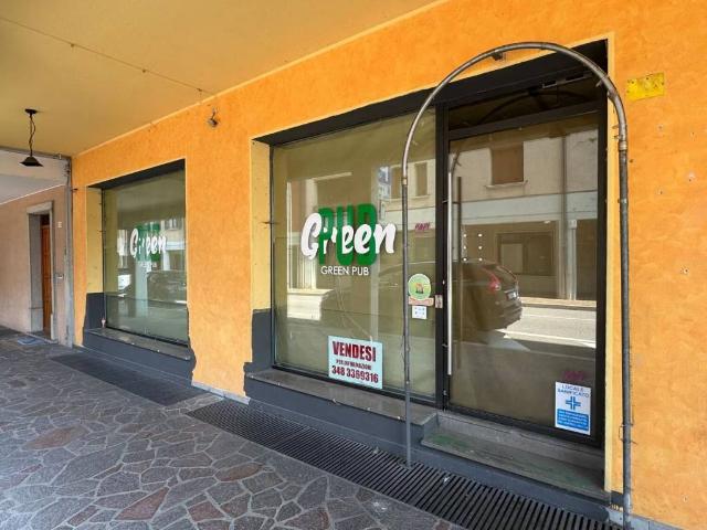 Locale Commerciale in vendita a Osoppo, Friuli-Venezia Giulia