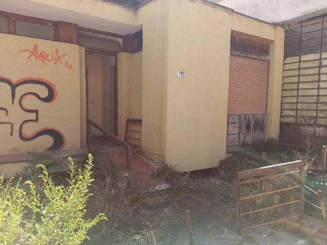 Locale Commerciale in vendita a Ospedaletti, Liguria