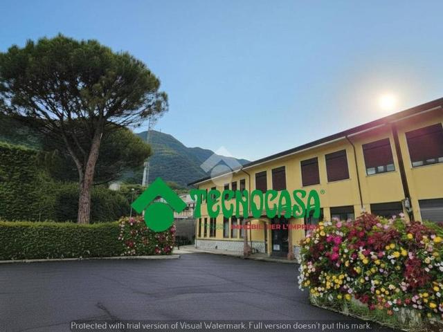 Locale Commerciale in vendita a Ospedaletto D'alpinolo, Campania