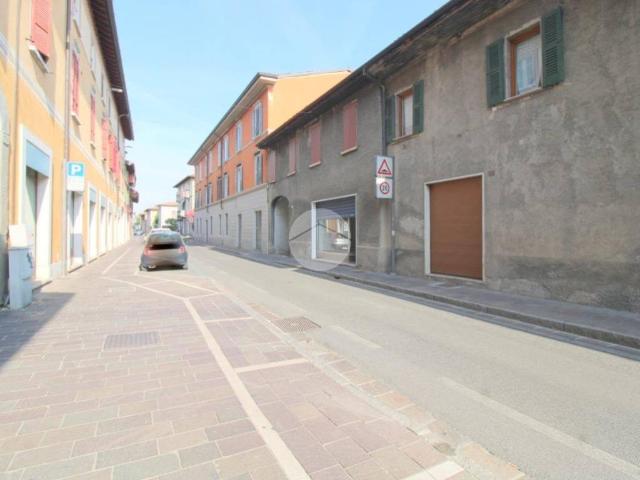 Locale Commerciale in vendita a Ospitaletto, Lombardia