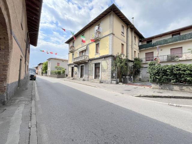 Locale Commerciale in vendita a Ospitaletto, Lombardia