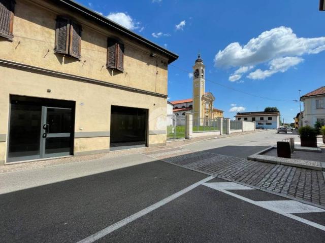 Locale Commerciale in vendita a Ossona, Lombardia