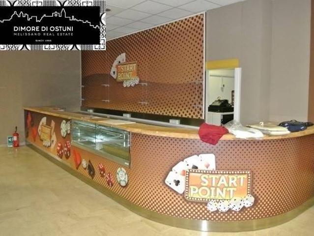 Locale Commerciale in vendita a Puglia, Brindisi
