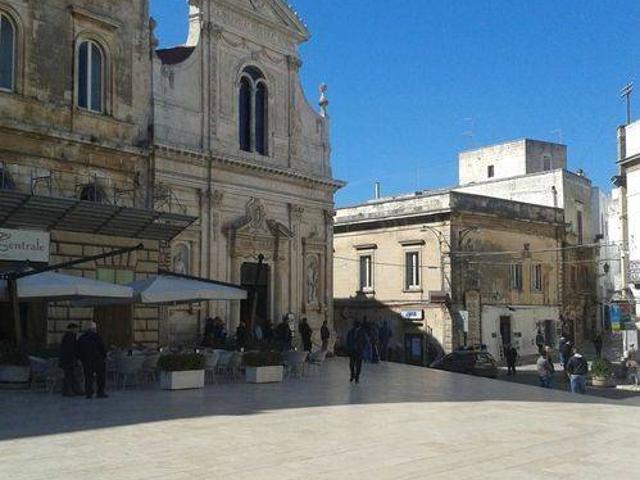 Locale Commerciale in vendita a Ostuni