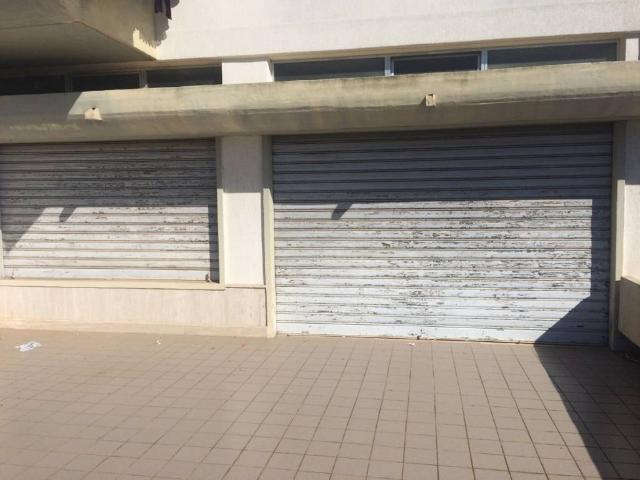 Locale Commerciale in vendita a Puglia, Brindisi