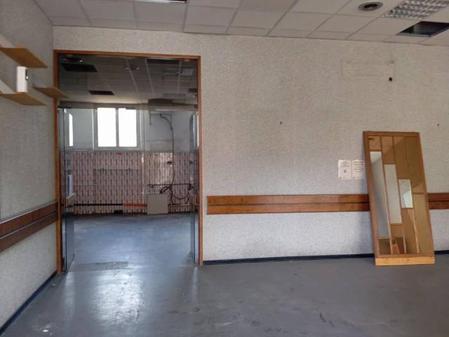 Locale Commerciale in vendita a Piemonte, Alessandria