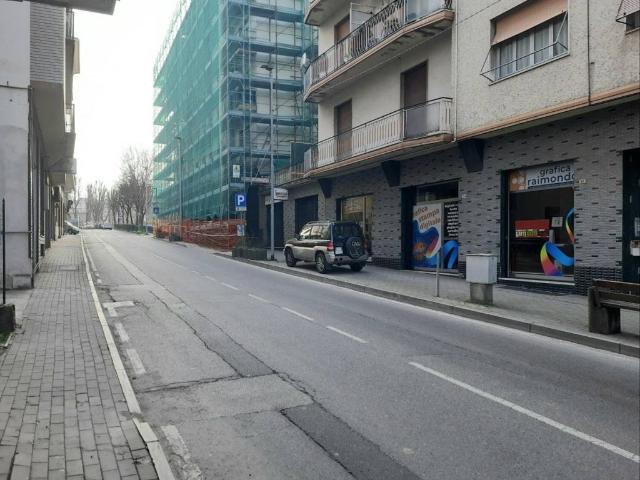 Locale Commerciale in vendita a Piemonte, Alessandria