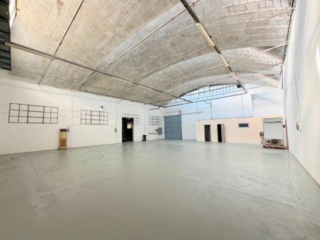 Locale Commerciale in vendita a Tolara, Ozzano dell'Emilia