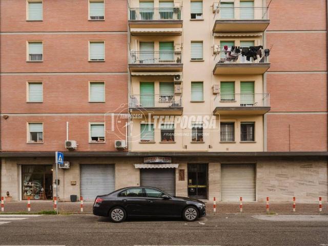 Locale Commerciale in vendita a Ozzano dell'Emilia, Bologna