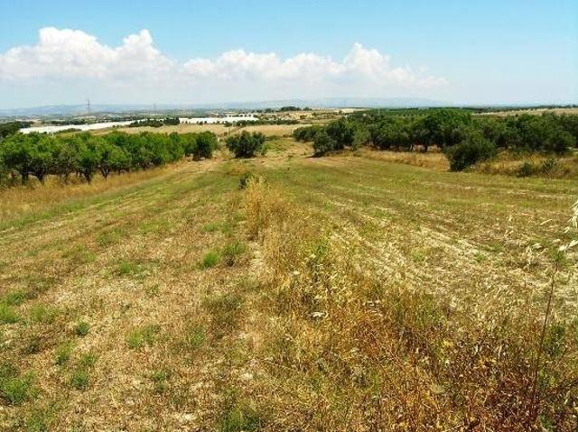 Locale Commerciale in vendita a Noto, Sicilia