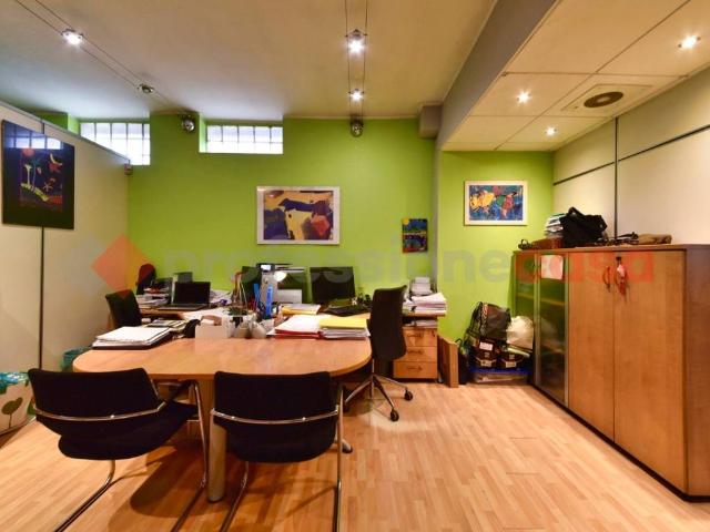 Locale Commerciale in vendita a Zona Omogenea Milano Nord, Paderno Dugnano