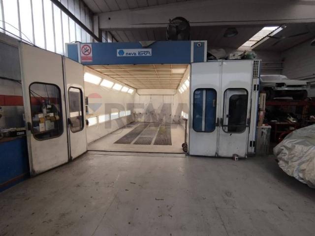 Locale Commerciale in vendita a Zona Omogenea Milano Nord, Paderno Dugnano