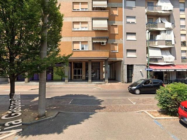 Locale Commerciale in vendita a Zona Omogenea Milano Nord, Paderno Dugnano