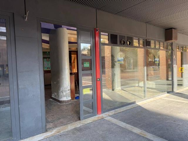 Locale Commerciale in vendita a Zona Omogenea Milano Nord, Paderno Dugnano