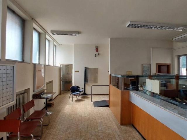 Locale Commerciale in vendita a Paderno Ponchielli, Lombardia