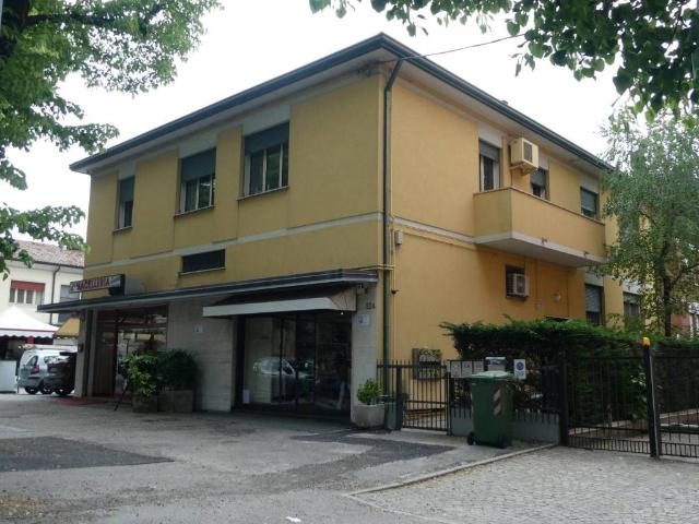 Locale Commerciale in vendita a Forcellini, Padova