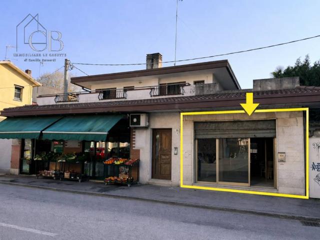 Locale Commerciale in vendita a Sant'Osvaldo, Padova