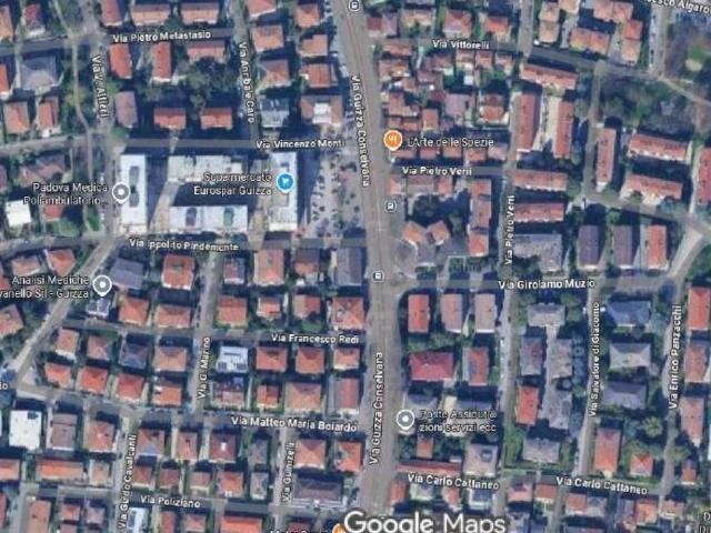 Locale Commerciale in vendita a Padova