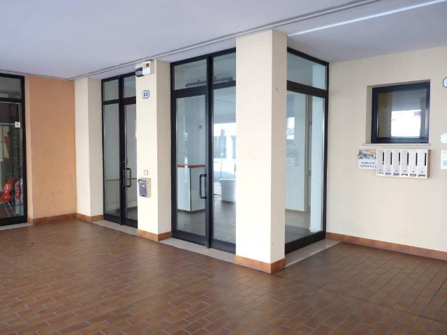Locale Commerciale in vendita a Mortise, Padova