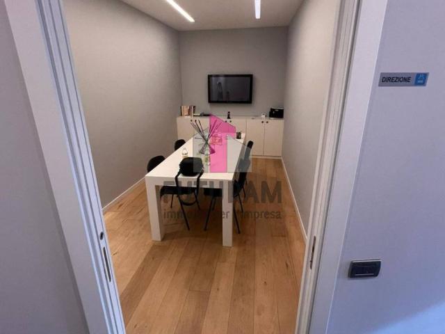 Locale Commerciale in vendita a Padova