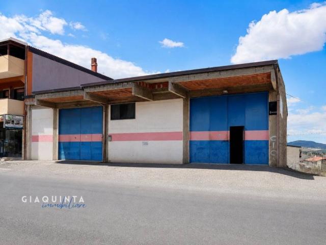 Locale Commerciale in vendita a Palagonia, Sicilia