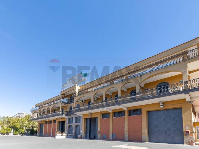 Locale Commerciale in vendita a Palagonia, Sicilia