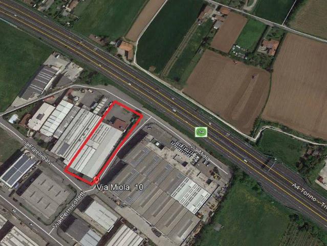 Locale Commerciale in vendita a San Pancrazio, Palazzolo Sull'oglio