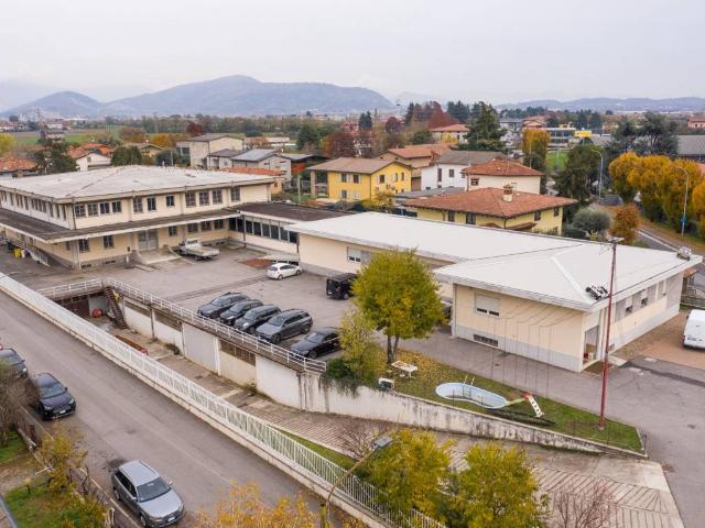 Locale Commerciale in vendita a San Pancrazio, Palazzolo Sull'oglio