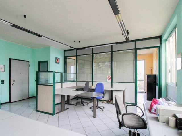 Locale Commerciale in vendita a Sacro Cuore, Palazzolo Sull'oglio