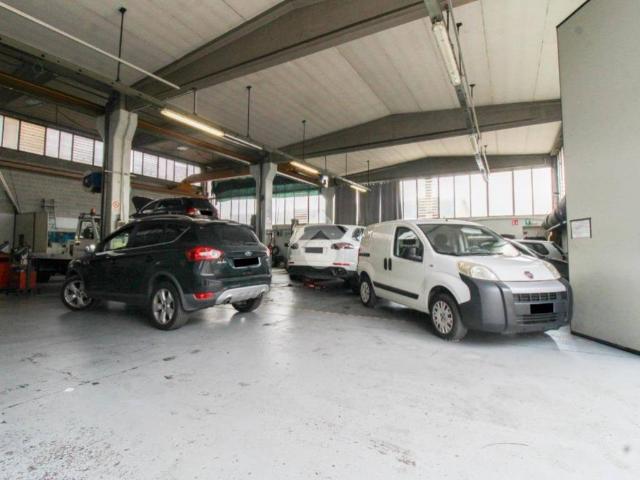 Locale Commerciale in vendita a San Rocco, Palazzolo Sull'oglio