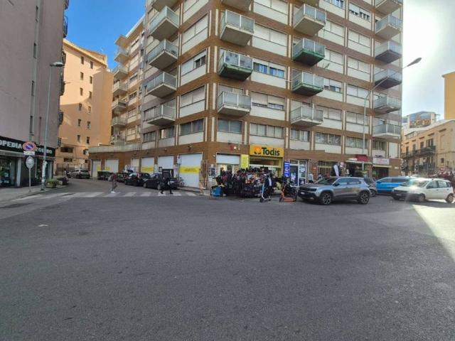 Locale Commerciale in vendita a I Circoscrizione, Palermo