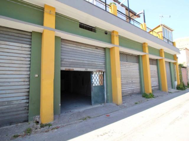 Locale Commerciale in vendita a III Circoscrizione, Palermo