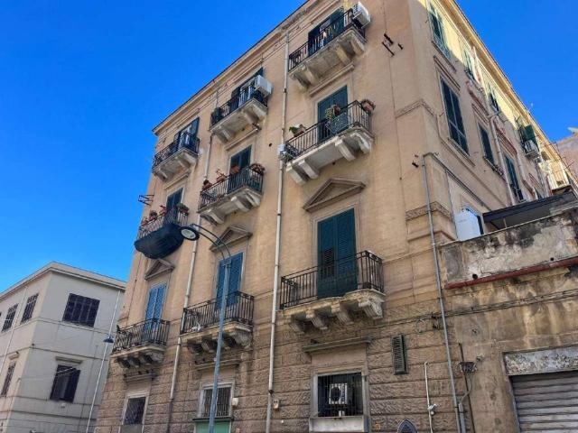 Locale Commerciale in vendita a IV Circoscrizione, Palermo