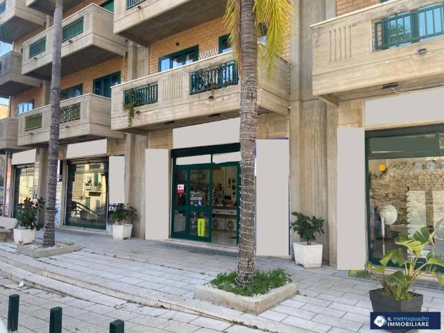 Locale Commerciale in vendita a III Circoscrizione, Palermo
