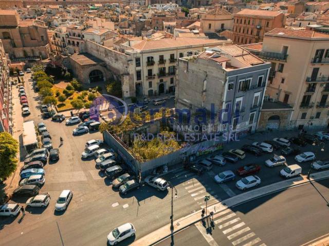 Locale Commerciale in vendita a I Circoscrizione, Palermo
