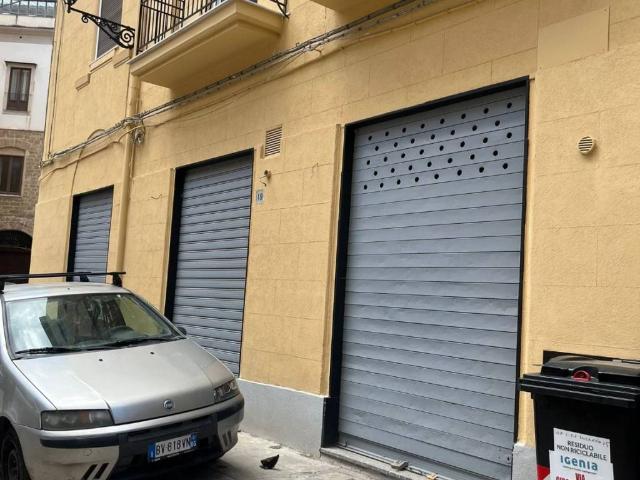 Locale Commerciale in vendita a I Circoscrizione, Palermo