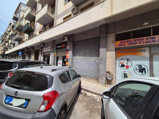 Locale Commerciale in vendita a V Circoscrizione, Palermo
