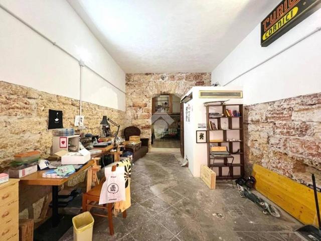 Locale Commerciale in vendita a I Circoscrizione, Palermo